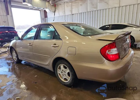 2003 Toyota Camry Le V6 z USA, uszkodzony, nr VIN 4T1BF30K93U564233